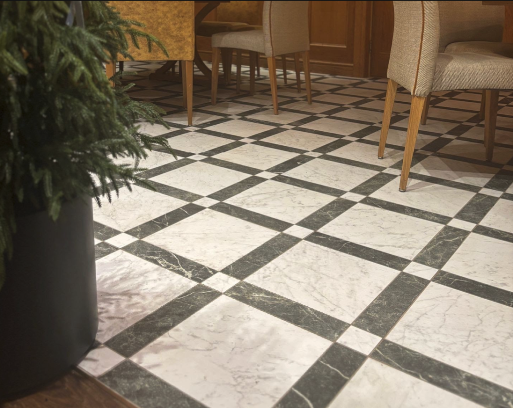 Fairlawns Hotel Restaurant Heritage Floor