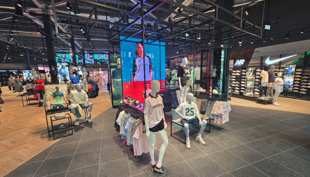 Footasylum Trafford Centre Black Floor